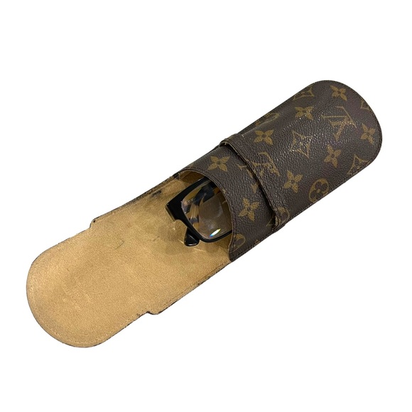 Louis Vuitton Monogram Glasses Case - Picture 7 of 8